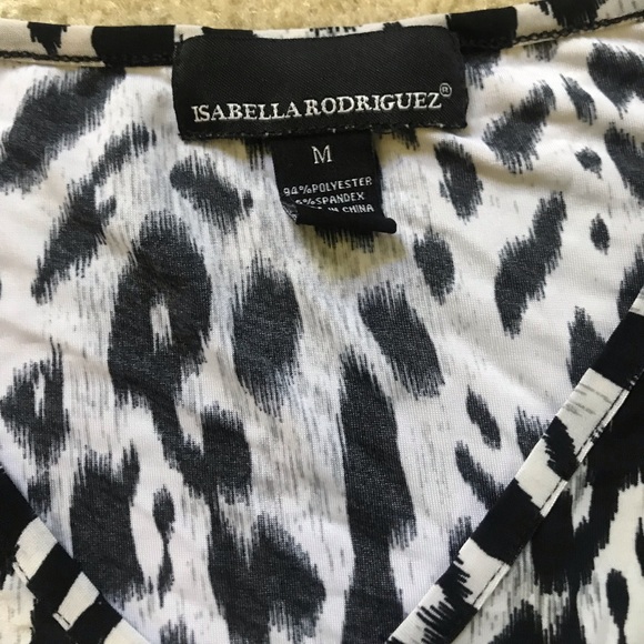 EEUC Medium Isabella Rodriguez Flounce Top - Picture 2 of 2